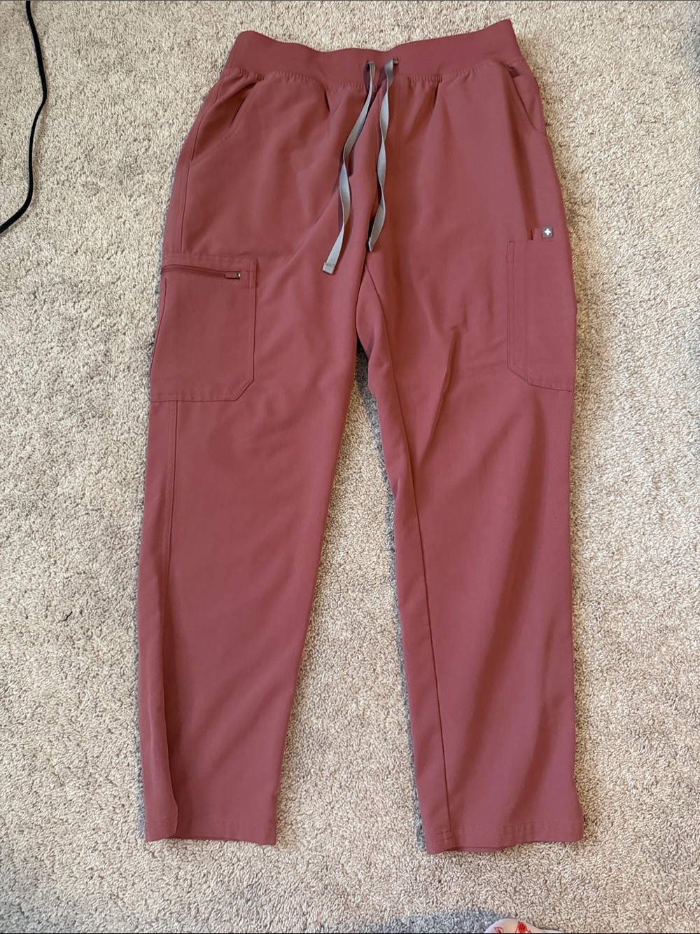 Women’s figs mauve straight leg scrub pants